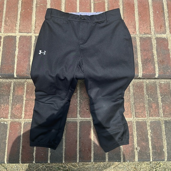Women’s black Under Armour softball pants XS - Picture 2 of 7